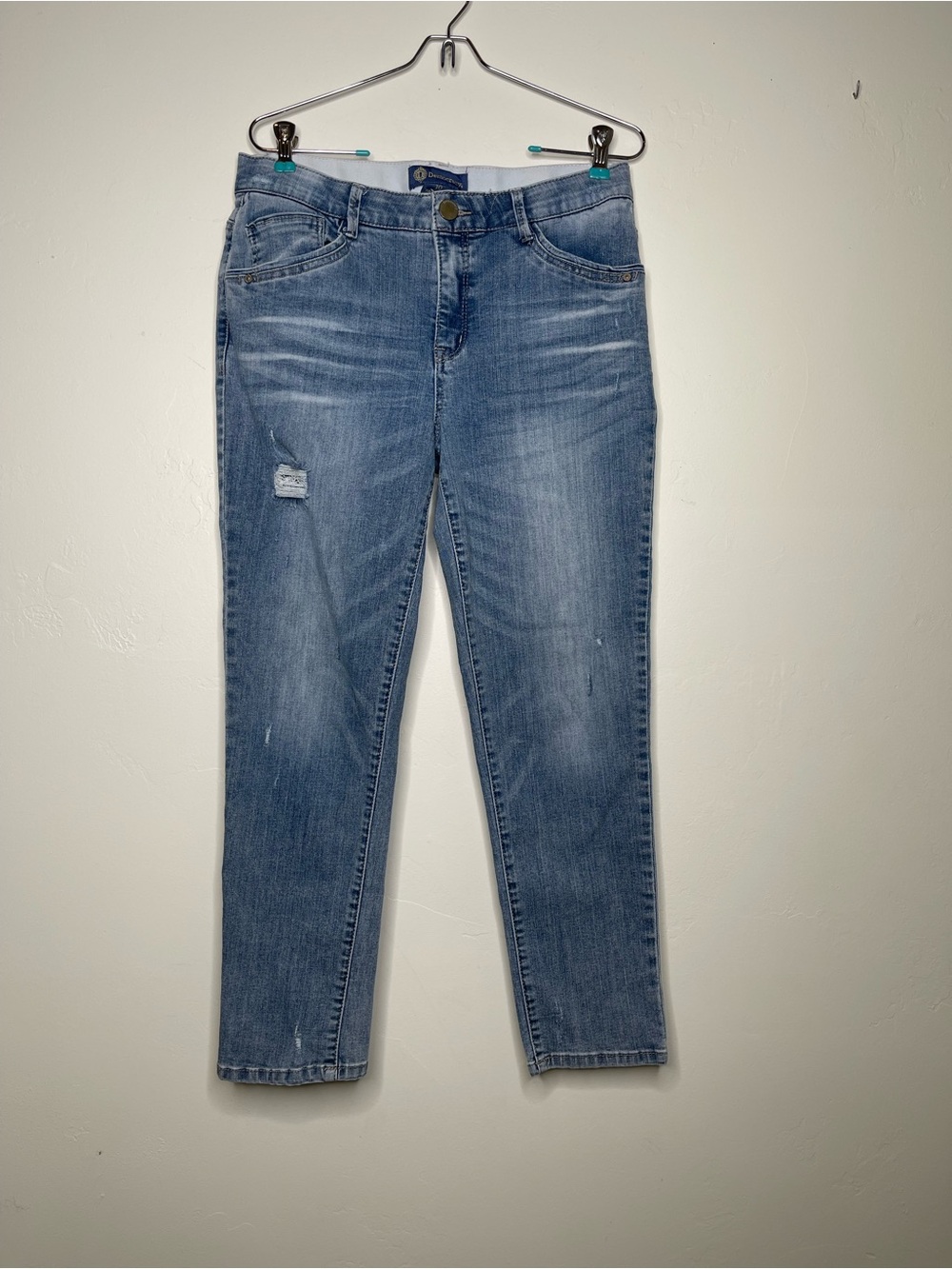 Democracy “Ab”solution Women’s Size 10 Distressed Straight Ankle Jeans Medium
